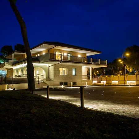 Aurum Suites Pescara Zewnętrze zdjęcie