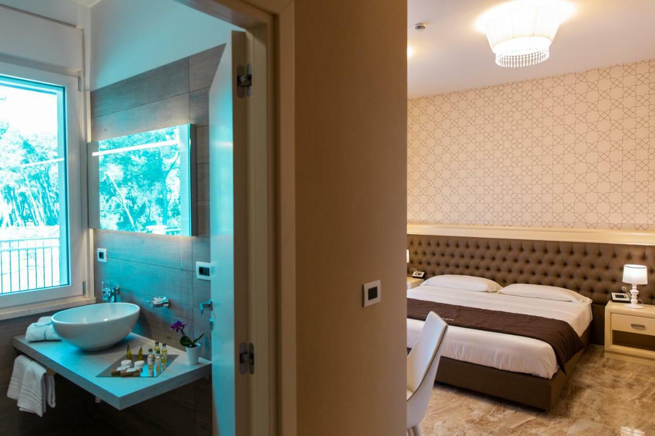 Aurum Suites Pescara Zewnętrze zdjęcie