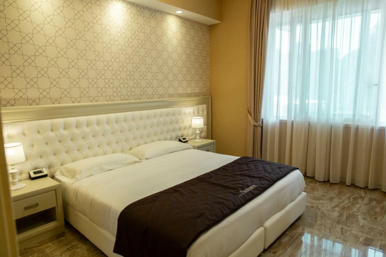 Aurum Suites Pescara Zewnętrze zdjęcie