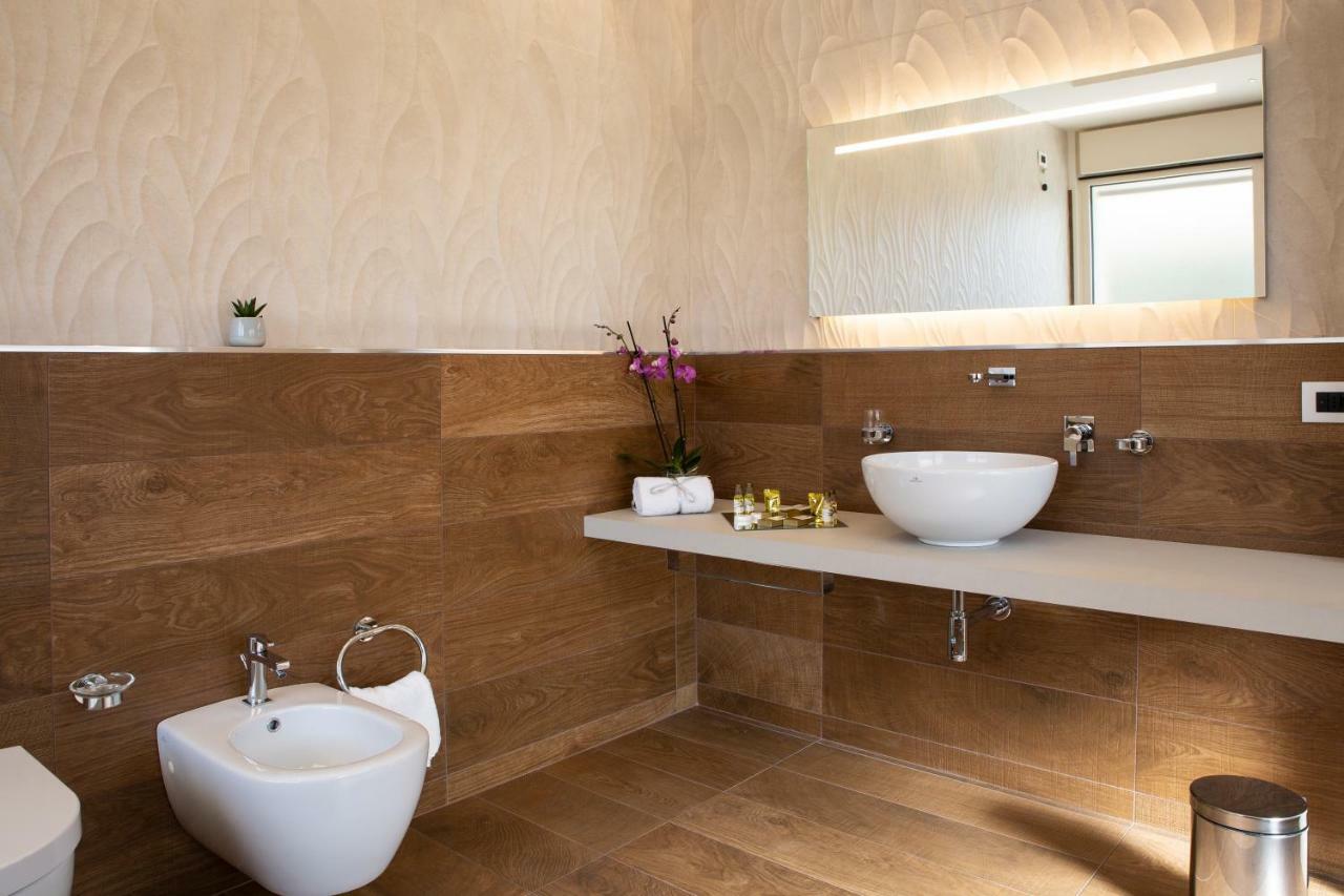 Aurum Suites Pescara Zewnętrze zdjęcie