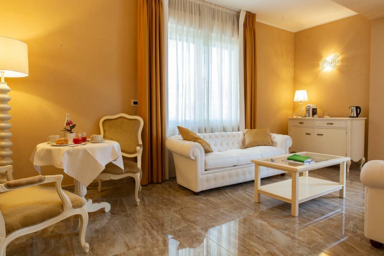 Aurum Suites Pescara Zewnętrze zdjęcie