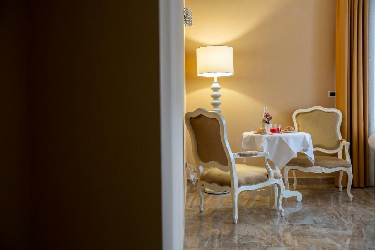 Aurum Suites Pescara Zewnętrze zdjęcie